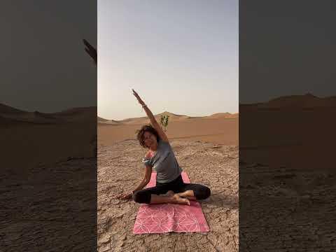 S'eÌtirer le dos dans le deÌsert